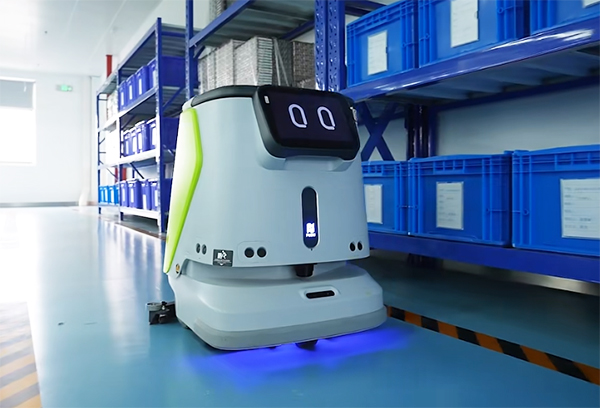 智能清潔機器人電子廠使用
